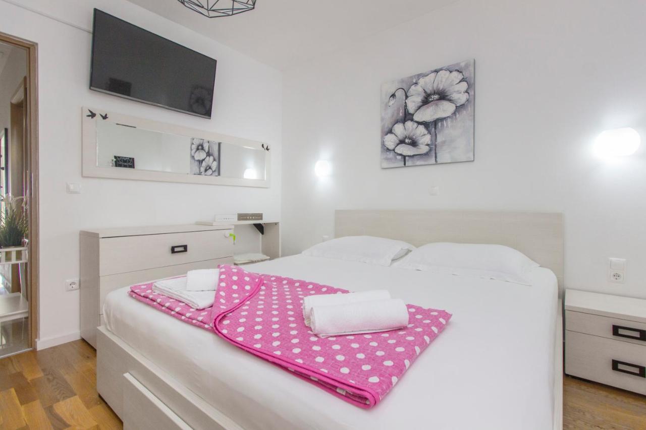 Apartment Sea View Sibenik Bagian luar foto