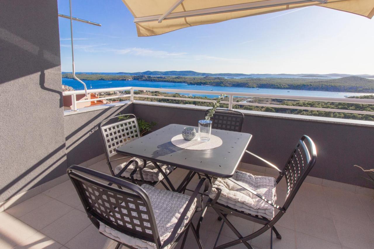 Apartment Sea View Sibenik Bagian luar foto
