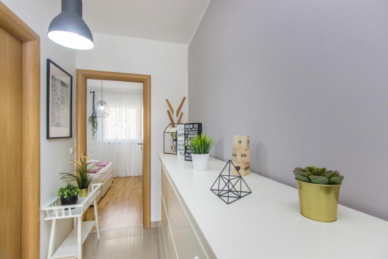 Apartment Sea View Sibenik Bagian luar foto